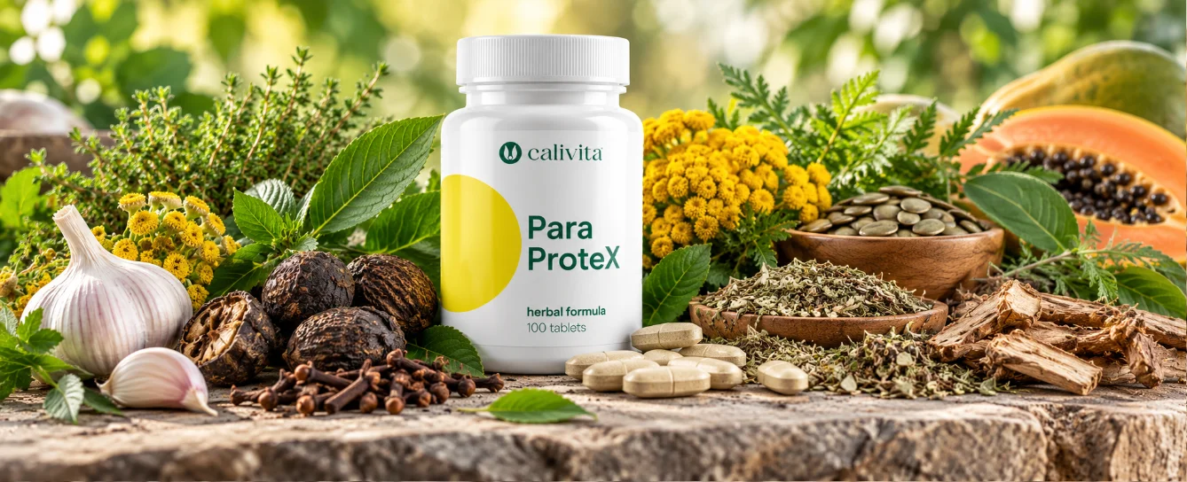 Suplement CaliVita Para ProteX otoczony czosnkiem, ziołami, nasionami i papają jako składnikami pochodzenia naturalnego